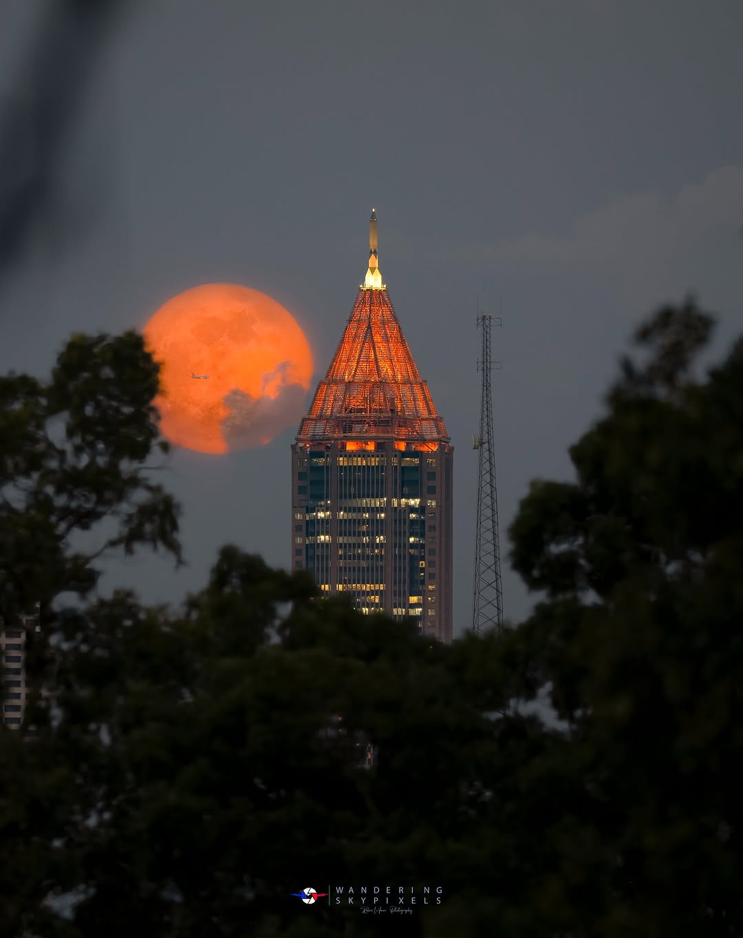 Supermoon Rising · Atlanta