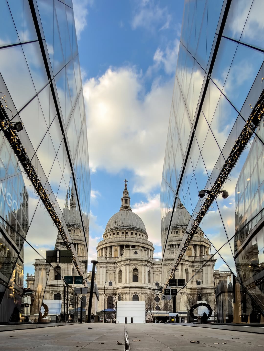 St Paul's · Glass Reflection